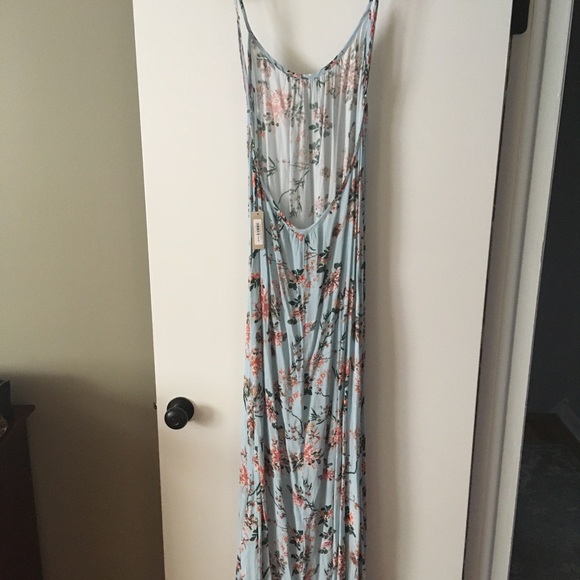 Beautiful Floral & Pale Blue Dress - Picture 4 of 8